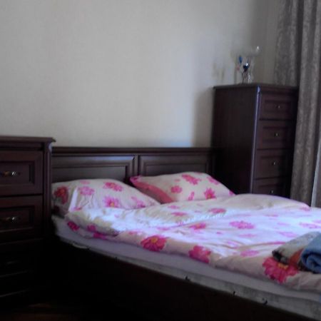 Comfortable Flat Near The Dnieper River In Kiev Ngoại thất bức ảnh